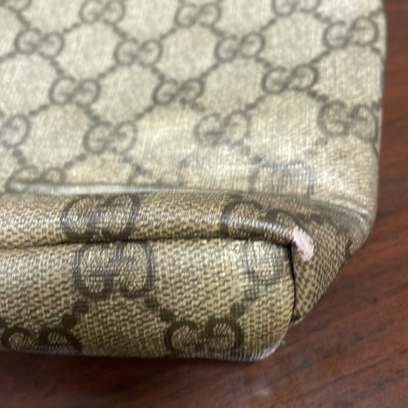 Vintage Gucci GG Supreme Monogram Small Crossbody Flap Bag serial #223666 - Picture 9 of 16